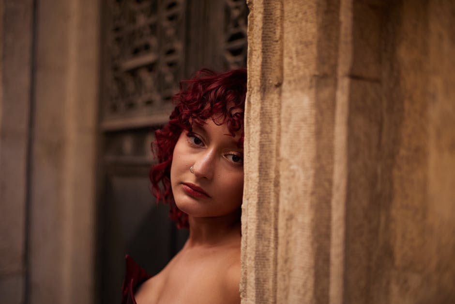 鑽石戒指價錢的理性探索:娛樂性敘事視角